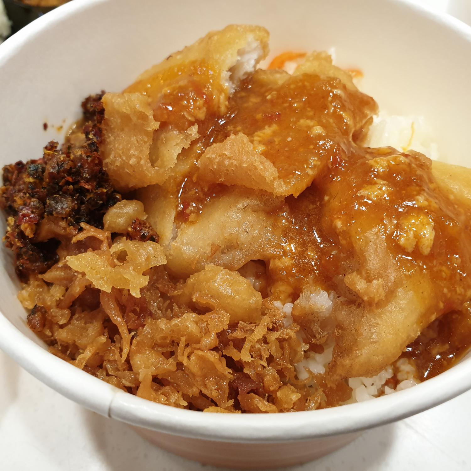 Rice bowl and Fish with Chilli Crab Sause