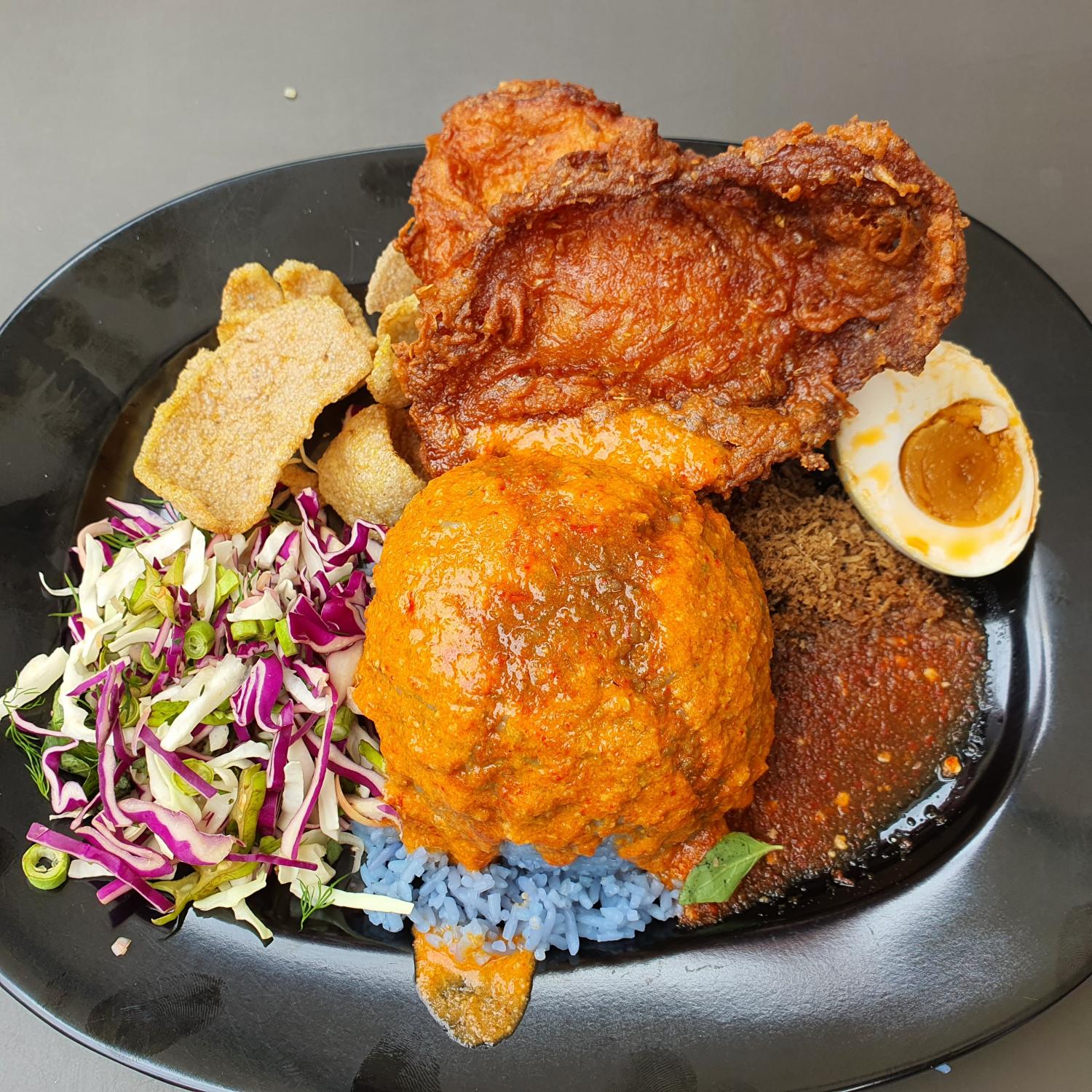 Nasi Kerabu with Chicken