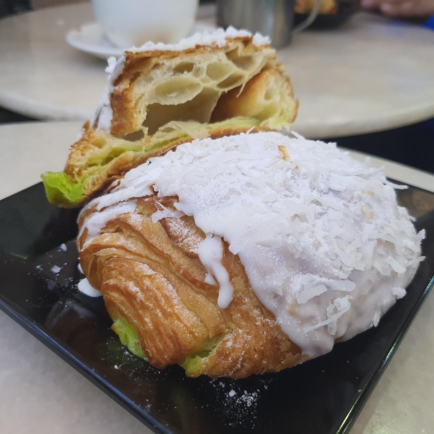 Ondeh-ondeh Croissant