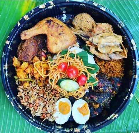 Nasi Ambeng