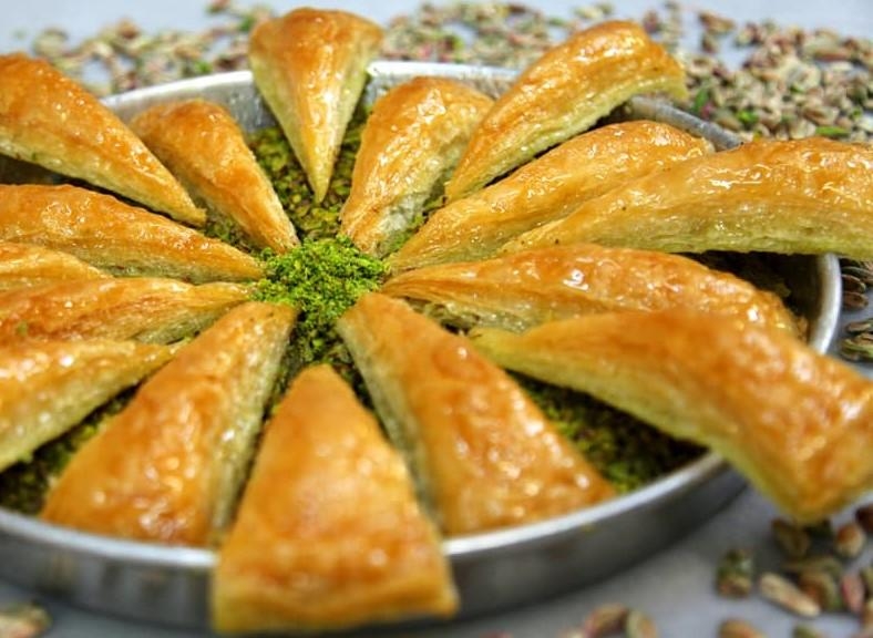 Premium Baklava Pistachios (Carrot baklava)