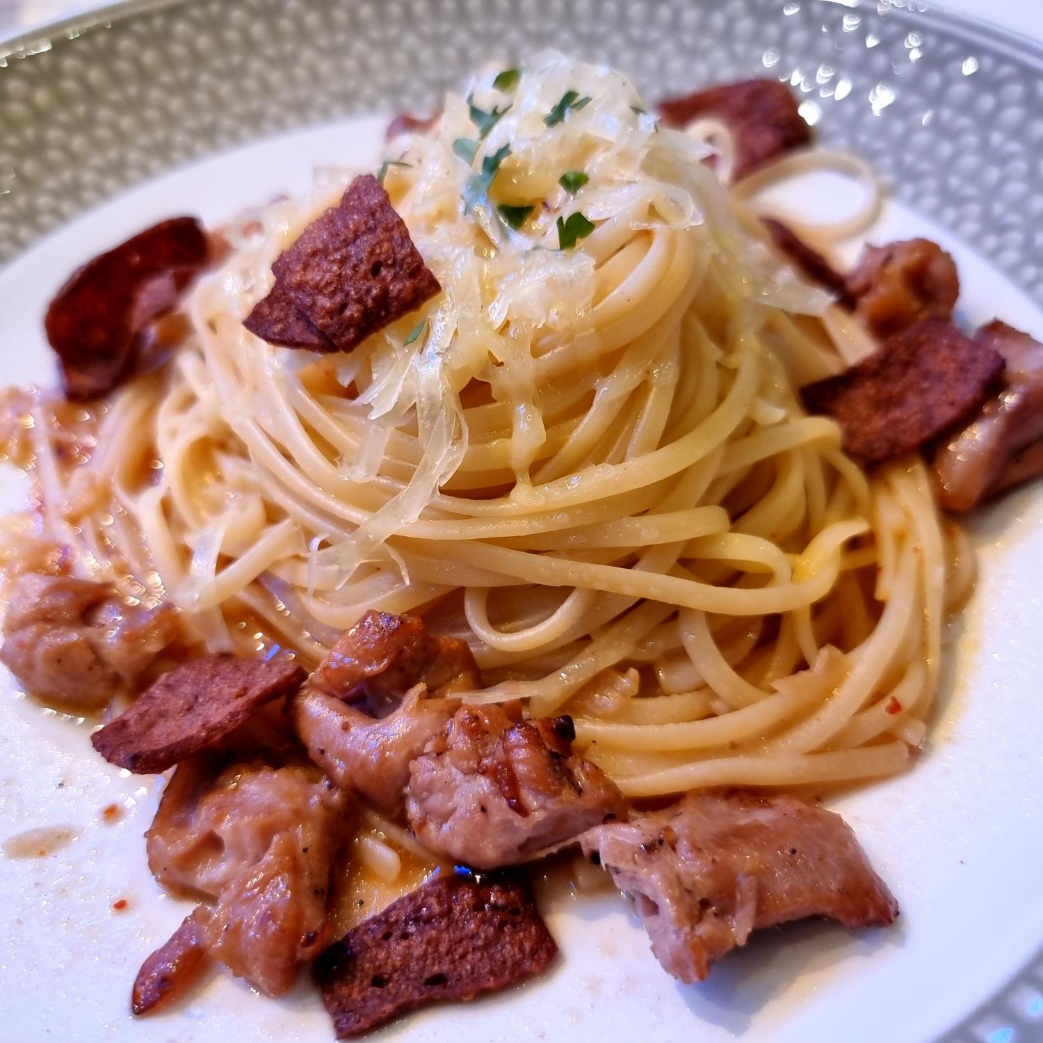 Chicken Aglio Linguine
