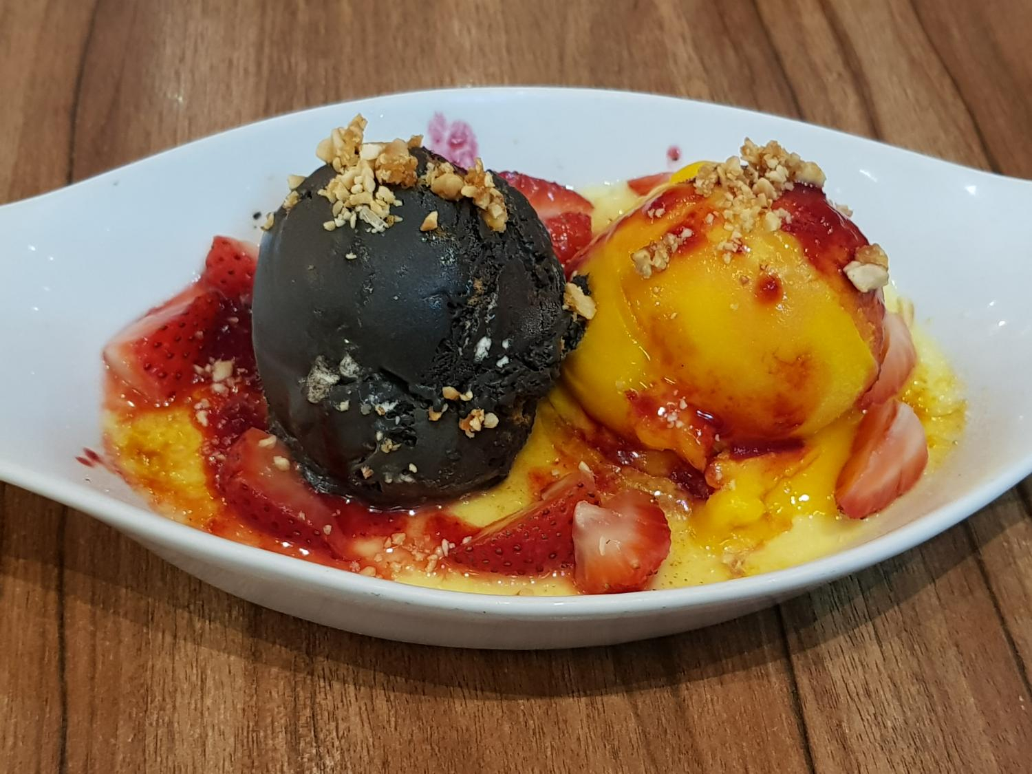 Ice Cream Fruity Creme Brulee