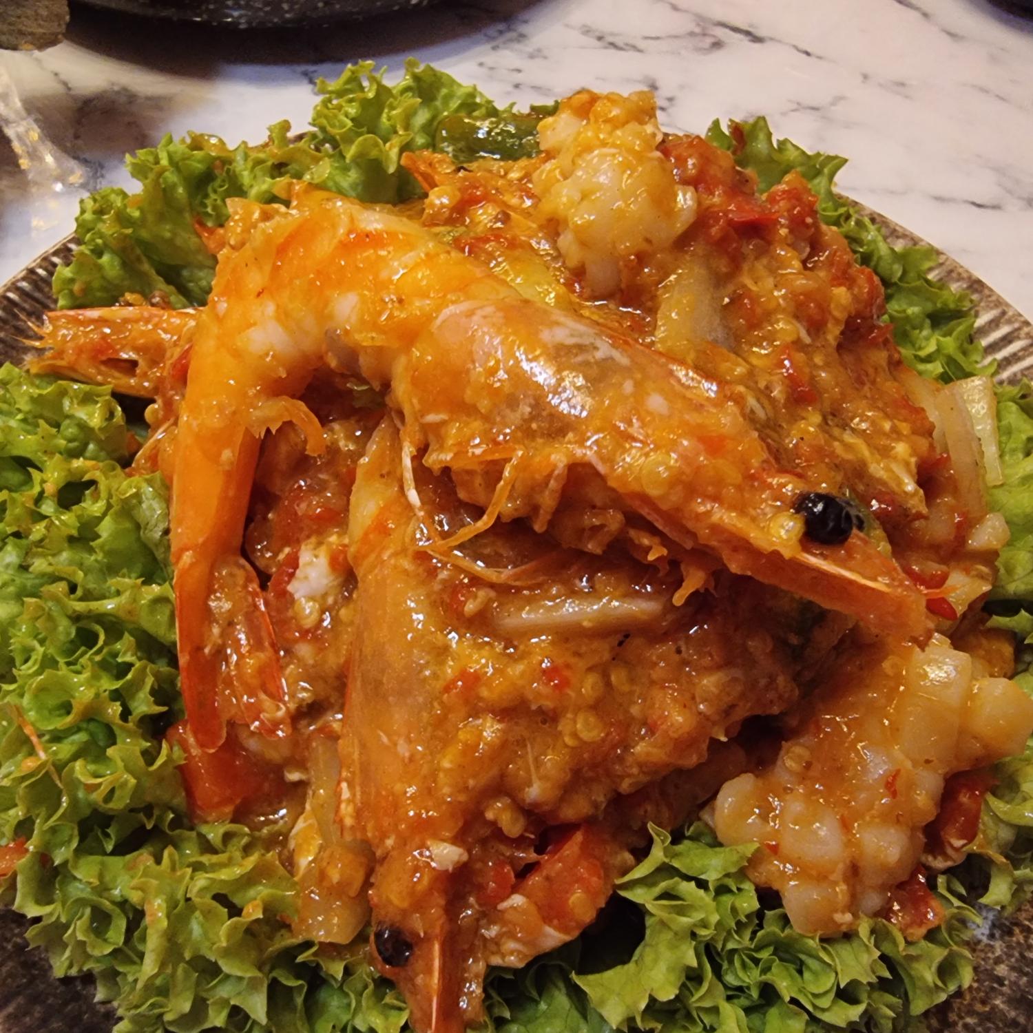 Stir-Fried Prawn and Squid with Thai Chilli