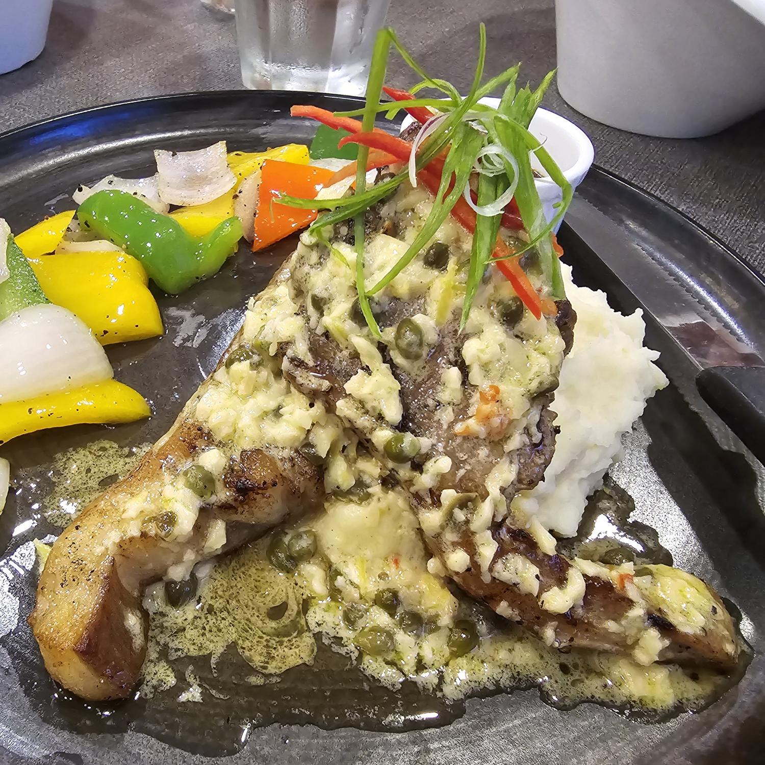 Grilled Lamb Chop Creamy Lemon