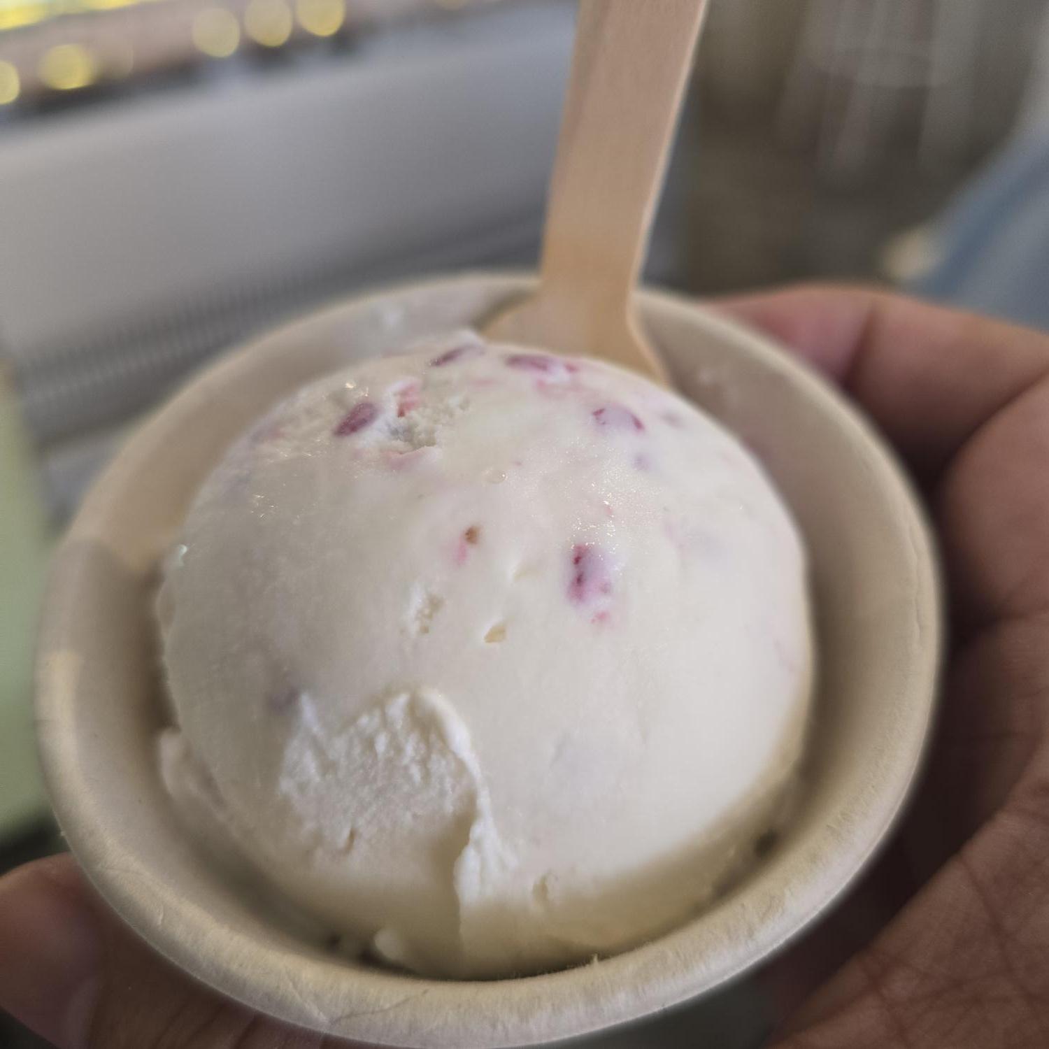 Lychee Milk with Raspberry