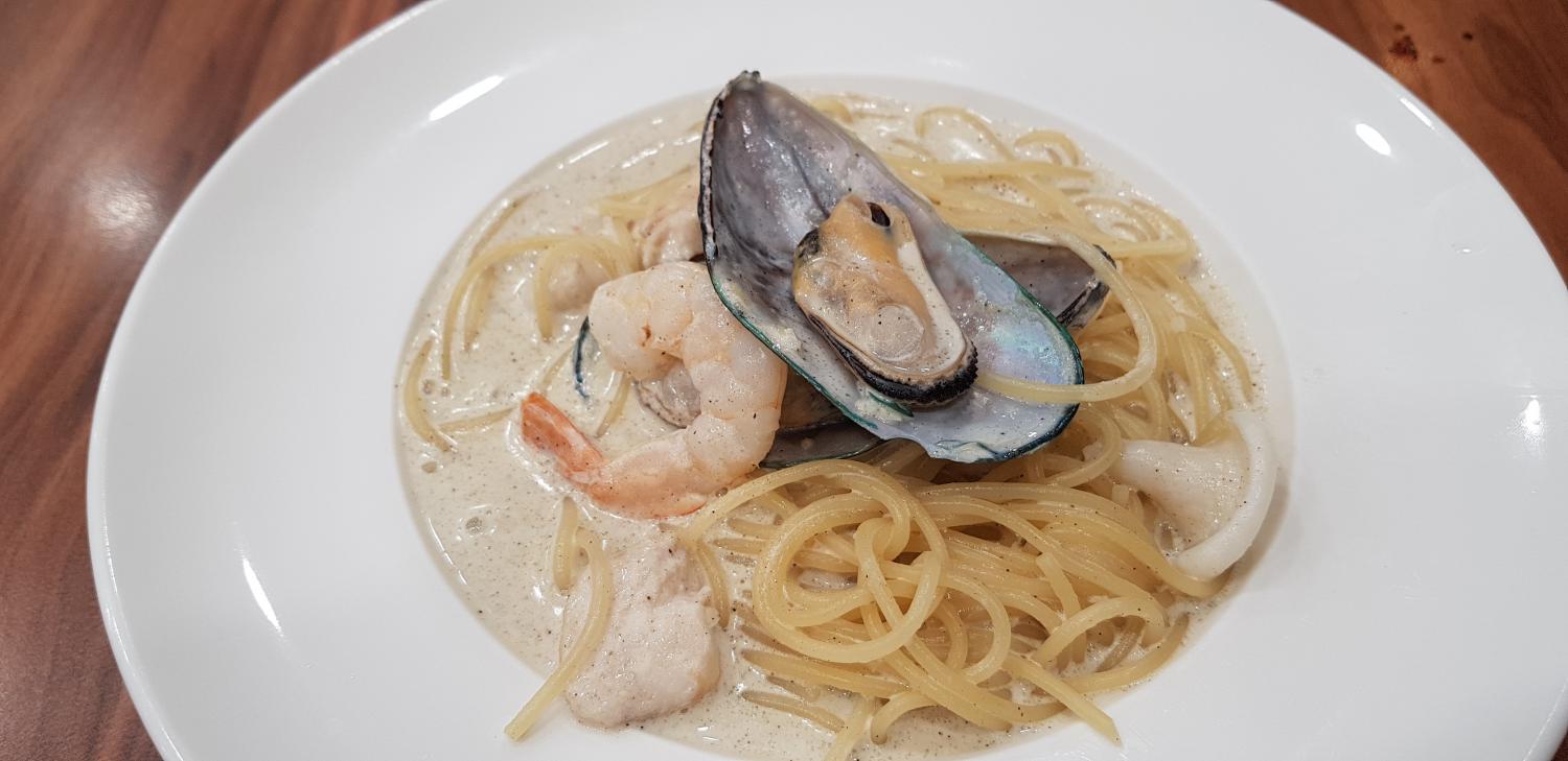 Seafood Carbonara Pasta