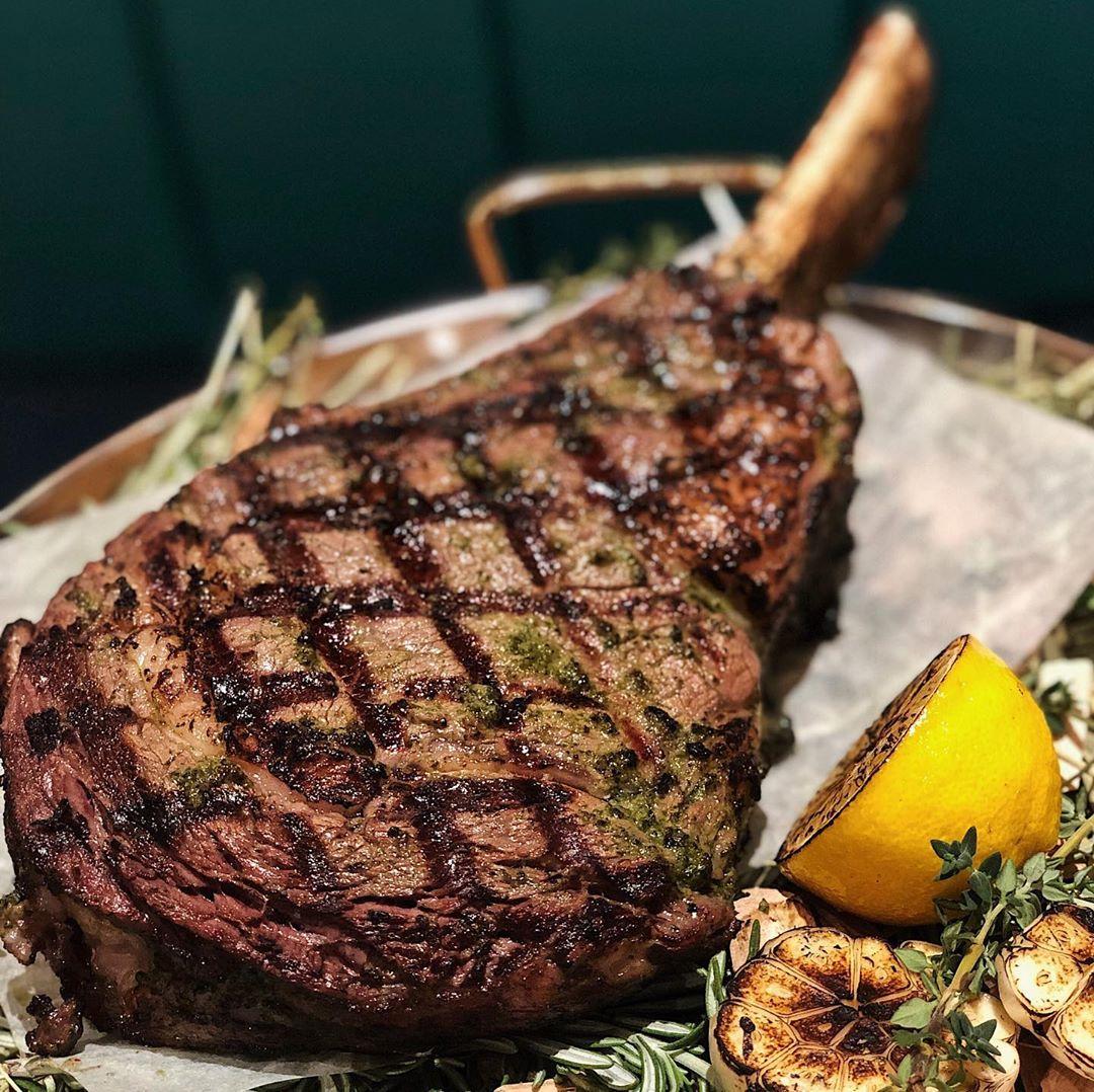 Tomahawk Steak