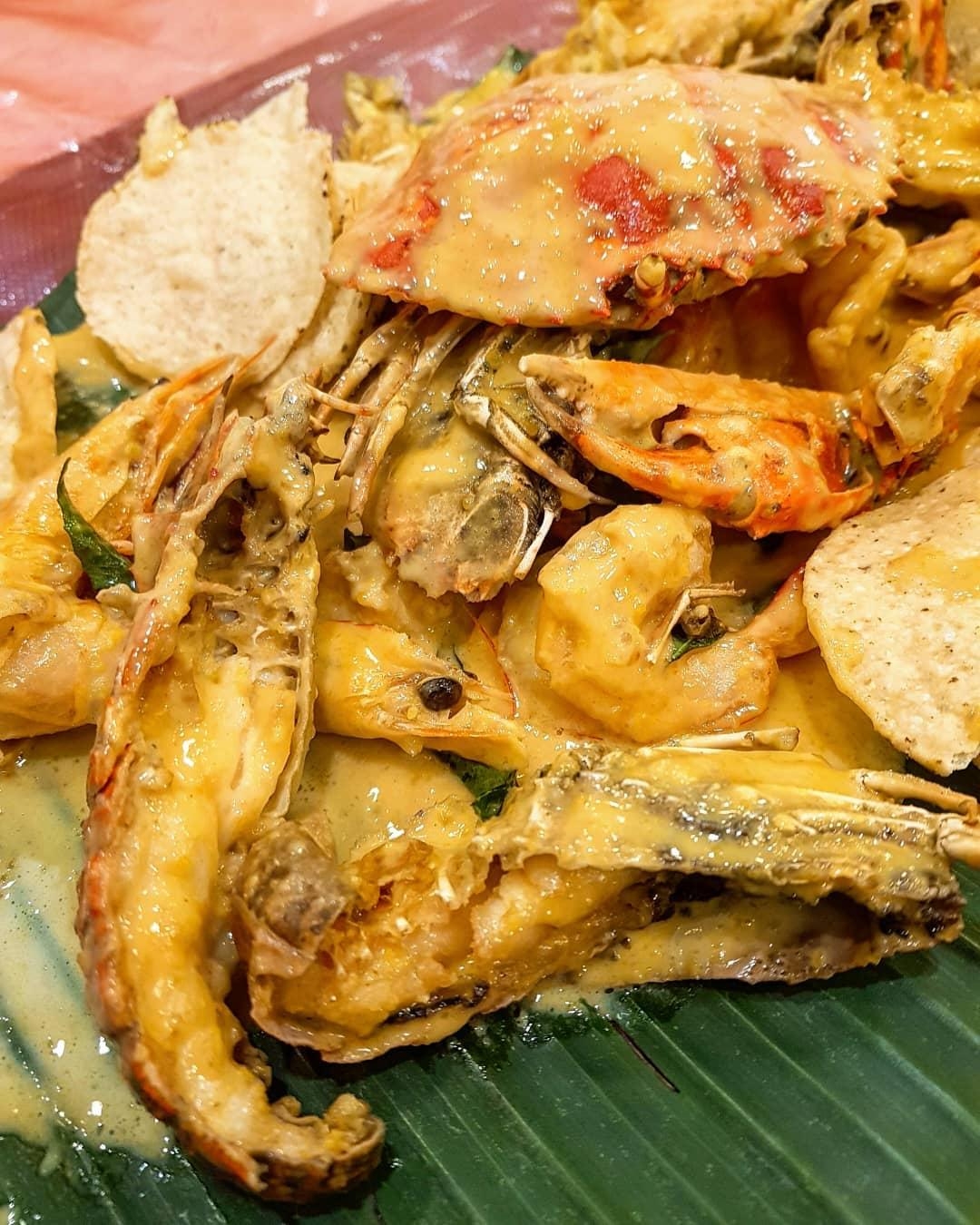 Shovel Seafood Platter