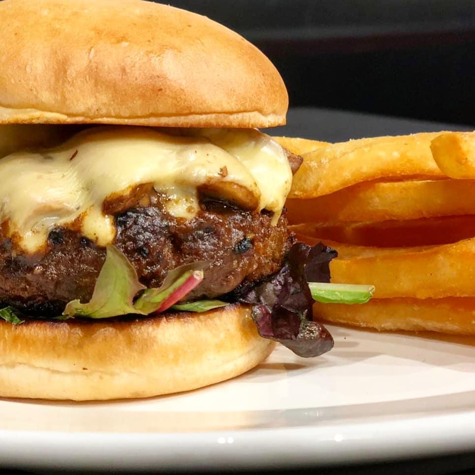 Classic Cheeseburger