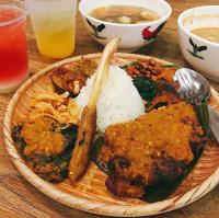 Nasi Campur Ayam Bali