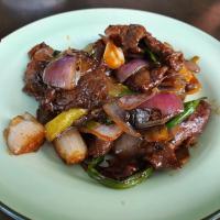 Wok-fried Sliced Beef with Ginger and Scallion