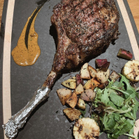 Wagyu Tomahawk