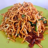 Food at Naseeb Muslim Food Stall
