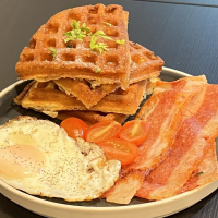 Waffle for Breakfast (waffle with bacon)
