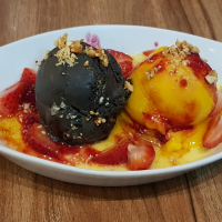 Ice Cream Fruity Creme Brulee